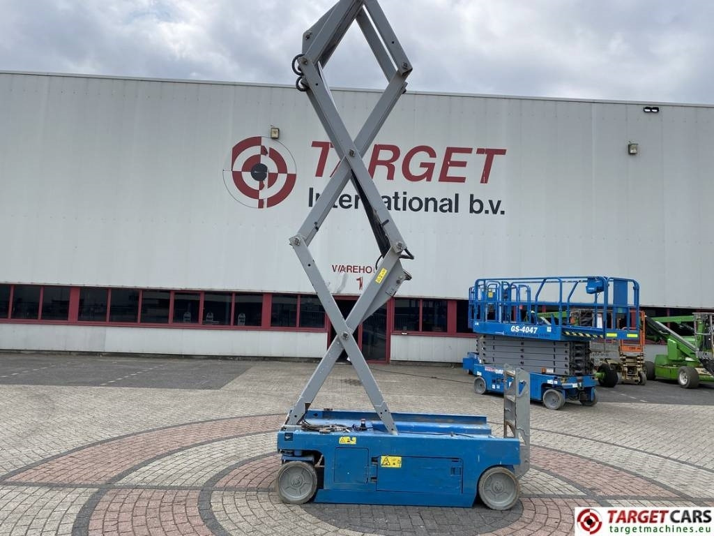 Leasing financiero de Genie GS-4047 Electric 4047 Scissor Work Lift 1389cm  leasing Genie GS-4047 Electric 4047 Scissor Work Lift 1389cm: foto 19