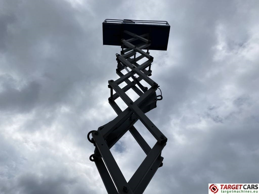 Leasing financiero de Genie GS-4047 Electric 4047 Scissor Work Lift 1389cm  leasing Genie GS-4047 Electric 4047 Scissor Work Lift 1389cm: foto 20