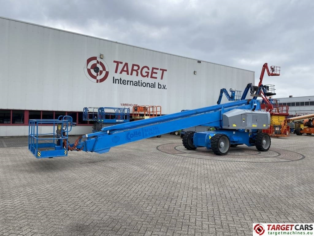 Genie S-100HD Articulated 4x4x4 Diesel Boom Lift 3248cm - Plataforma telescopica: foto 1 Genie S-100HD Articulated 4x4x4 Diesel Boom Lift 3248cm - Plataforma telescopica: foto 1