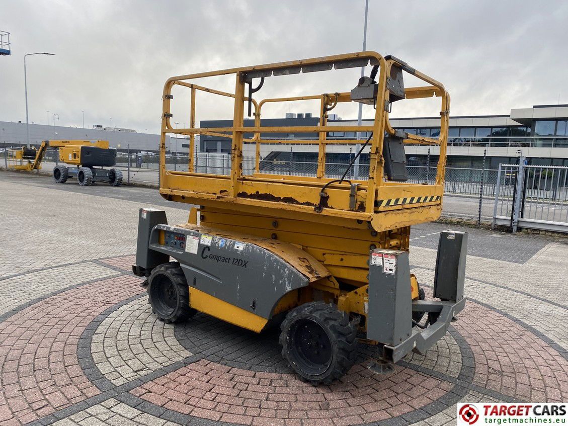 HAULOTTE COMPACT 12DX DIESEL 4x4 SCISSOR WORKLIFT 1206CM 2017 2018079 JACKLEGS - Plataforma de tijeras: foto 2 HAULOTTE COMPACT 12DX DIESEL 4x4 SCISSOR WORKLIFT 1206CM 2017 2018079 JACKLEGS - Plataforma de tijeras: foto 2