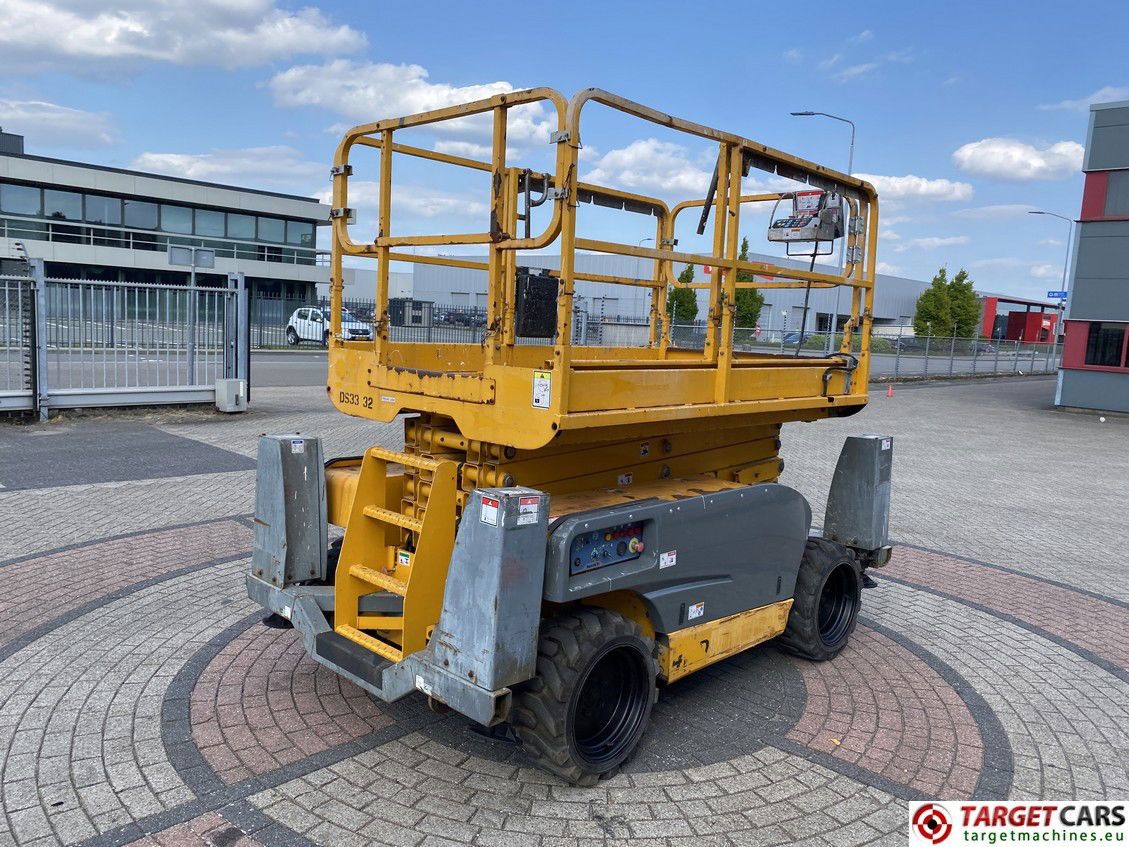 HAULOTTE COMPACT 12DX DIESEL 4x4 SCISSOR WORKLIFT 1206CM 2017 2018080 JACKLEGS - Plataforma de tijeras: foto 3 HAULOTTE COMPACT 12DX DIESEL 4x4 SCISSOR WORKLIFT 1206CM 2017 2018080 JACKLEGS - Plataforma de tijeras: foto 3
