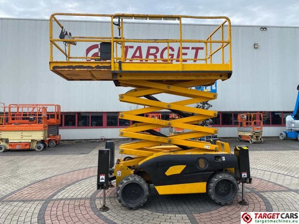 Haulotte Compact 12DX Diesel 4x4 Scissor Work Lift 1206cm - Plataforma de tijeras: foto 5 Haulotte Compact 12DX Diesel 4x4 Scissor Work Lift 1206cm - Plataforma de tijeras: foto 5