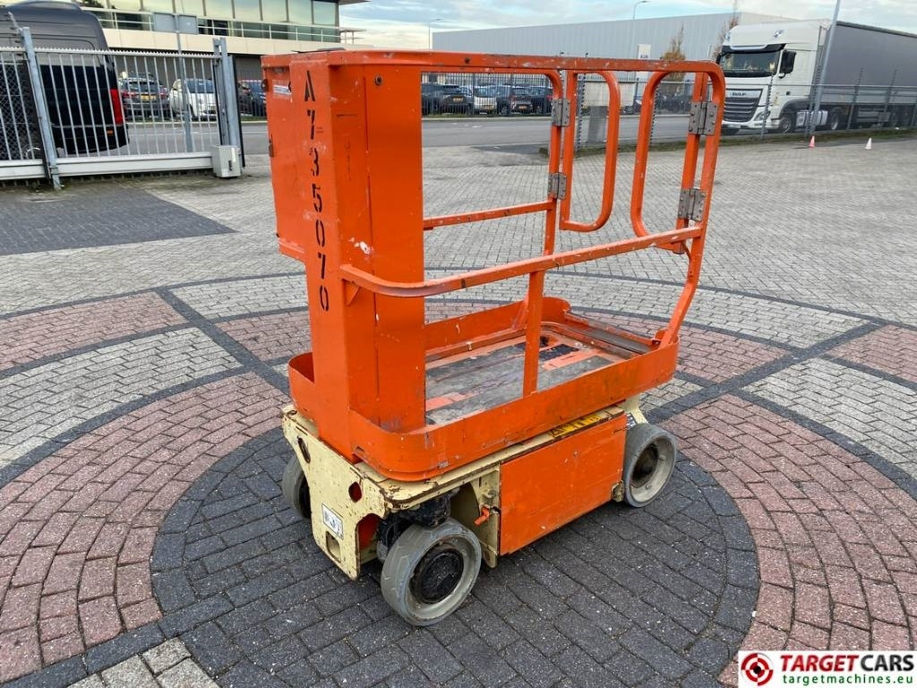 JLG 1230ES Electric Vertical Mast Work Lift 566cm - Plataforma de mástil vertical: foto 3 JLG 1230ES Electric Vertical Mast Work Lift 566cm - Plataforma de mástil vertical: foto 3