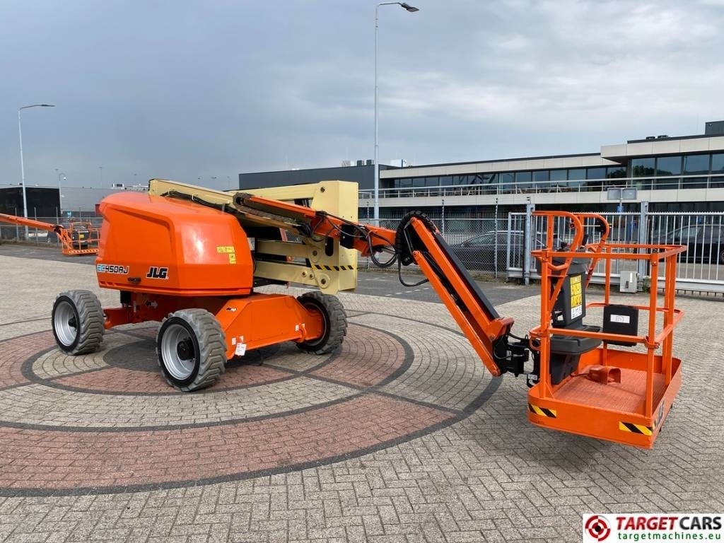 JLG EC450AJ Articulated El Lithium-Ion BoomLift 1572cm - Plataforma articulada: foto 2 JLG EC450AJ Articulated El Lithium-Ion BoomLift 1572cm - Plataforma articulada: foto 2