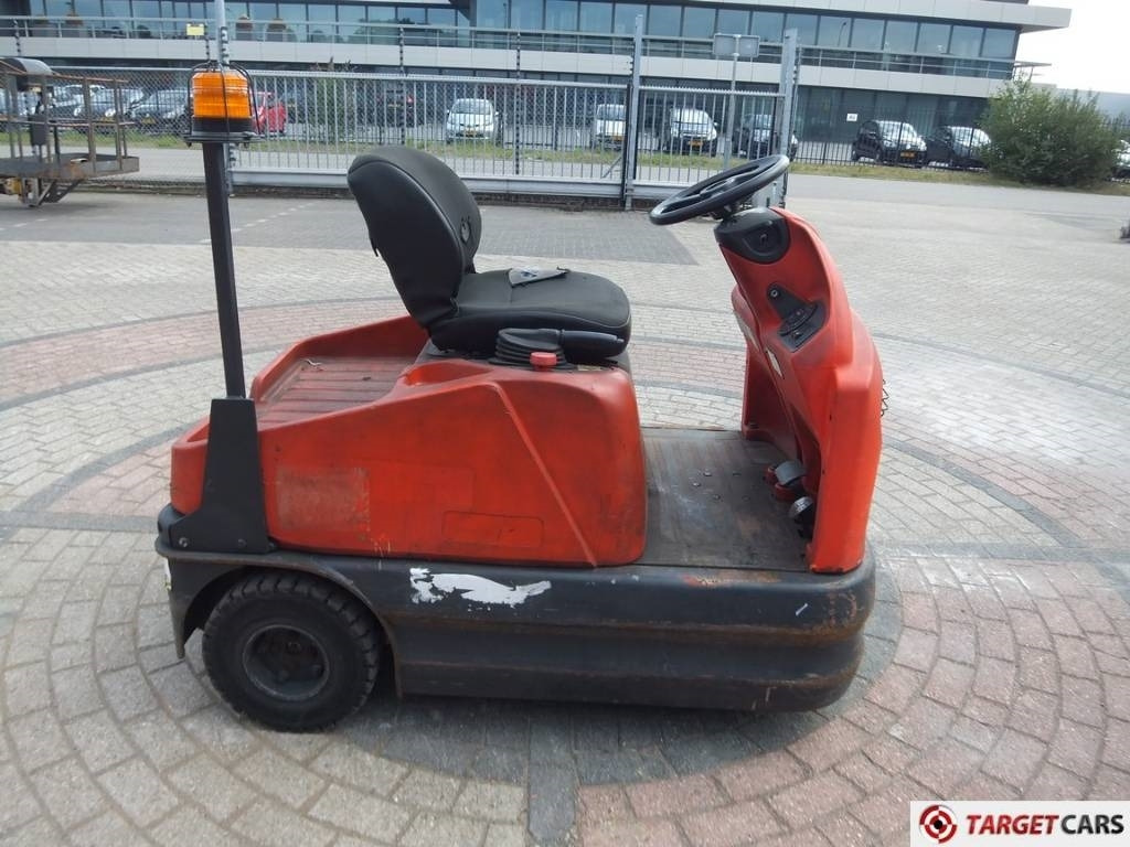 Linde P60Z Electric Tow Truck Tractor 6000KG - Remolcadora: foto 4 Linde P60Z Electric Tow Truck Tractor 6000KG - Remolcadora: foto 4