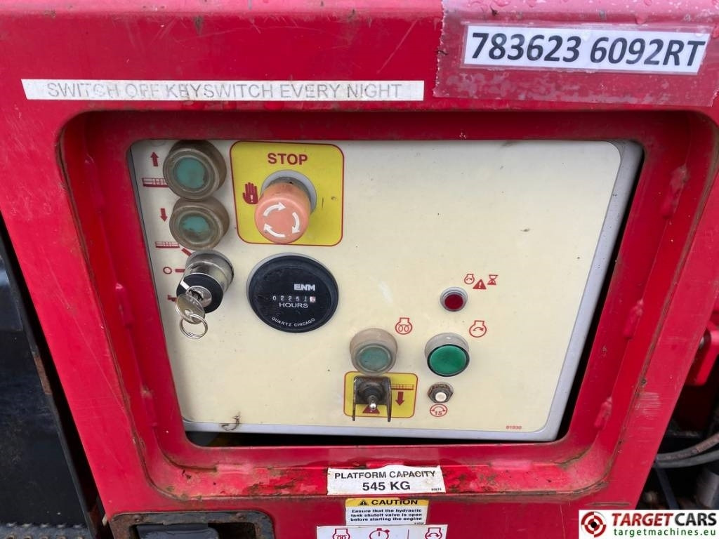 Plataforma de tijeras MEC 6092RT Diesel 4x4 Scissor Work Lift 2020cm: foto 11