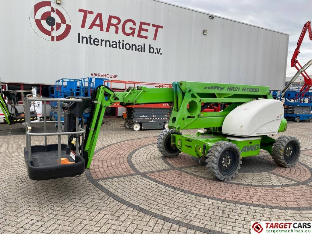 Niftylift HR21 MK1B HyBrid Articulated 4x4 Boom Lift 2080cm - Plataforma articulada: foto 1 Niftylift HR21 MK1B HyBrid Articulated 4x4 Boom Lift 2080cm - Plataforma articulada: foto 1