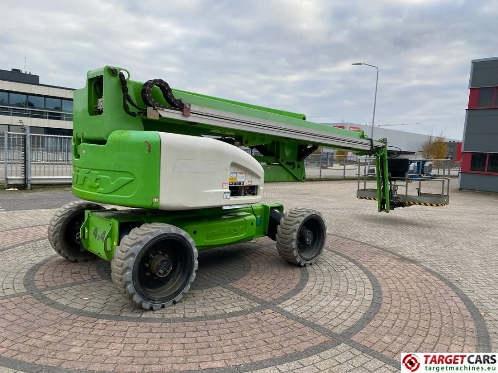 Niftylift HR28 HyBrid Articulated 4x4 Boom Work Lift 2800cm - Plataforma articulada: foto 3 Niftylift HR28 HyBrid Articulated 4x4 Boom Work Lift 2800cm - Plataforma articulada: foto 3