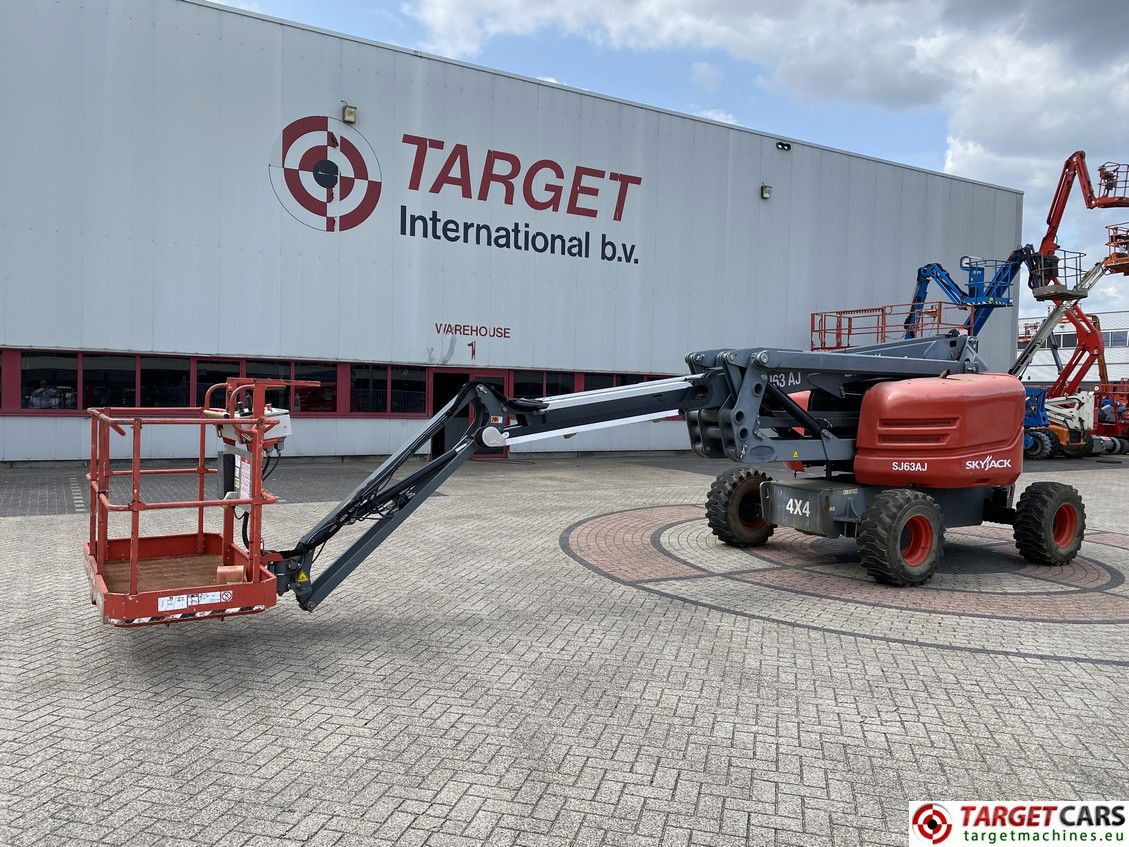 SKYJACK SJ63AJ 4x4 ARTICULATED DIESEL BOOM WORK LIFT W/JIB 2136CM 2020 1026HRS - Plataforma articulada: foto 1 SKYJACK SJ63AJ 4x4 ARTICULATED DIESEL BOOM WORK LIFT W/JIB 2136CM 2020 1026HRS - Plataforma articulada: foto 1