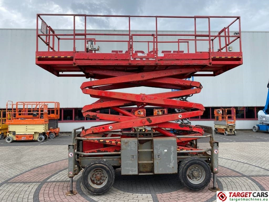 SkyJack SJ8841RT Diesel 4x4 Scissor Work Lift 1430cm - Plataforma de tijeras: foto 5 SkyJack SJ8841RT Diesel 4x4 Scissor Work Lift 1430cm - Plataforma de tijeras: foto 5