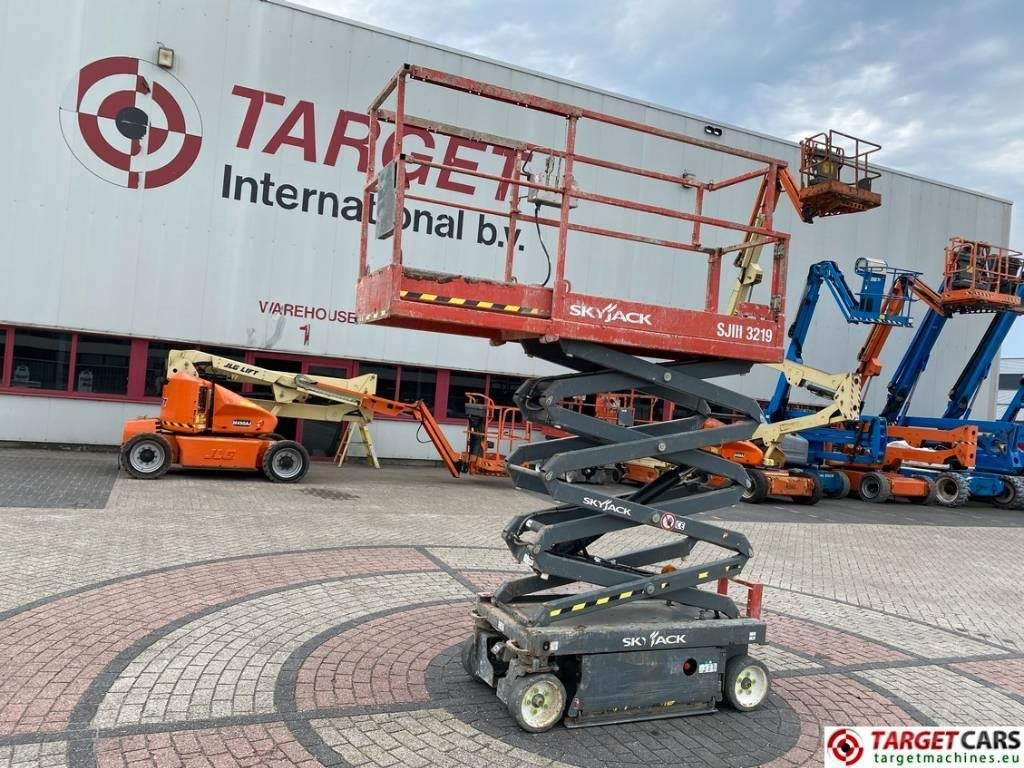 Plataforma de tijeras SkyJack SJIII-3219 Electric Scissor Work Lift 780cm: foto 25