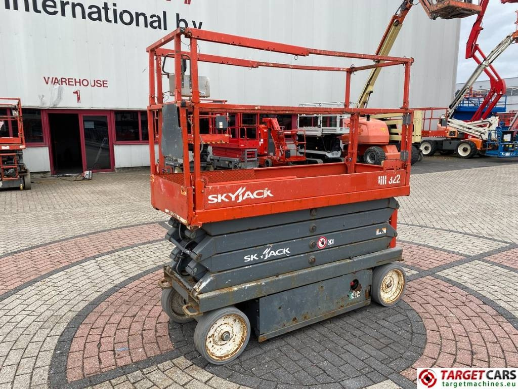 SkyJack SJIII-3226 Electric 3226 Scissor Work Lift 990cm  - Plataforma de tijeras: foto 1 SkyJack SJIII-3226 Electric 3226 Scissor Work Lift 990cm  - Plataforma de tijeras: foto 1
