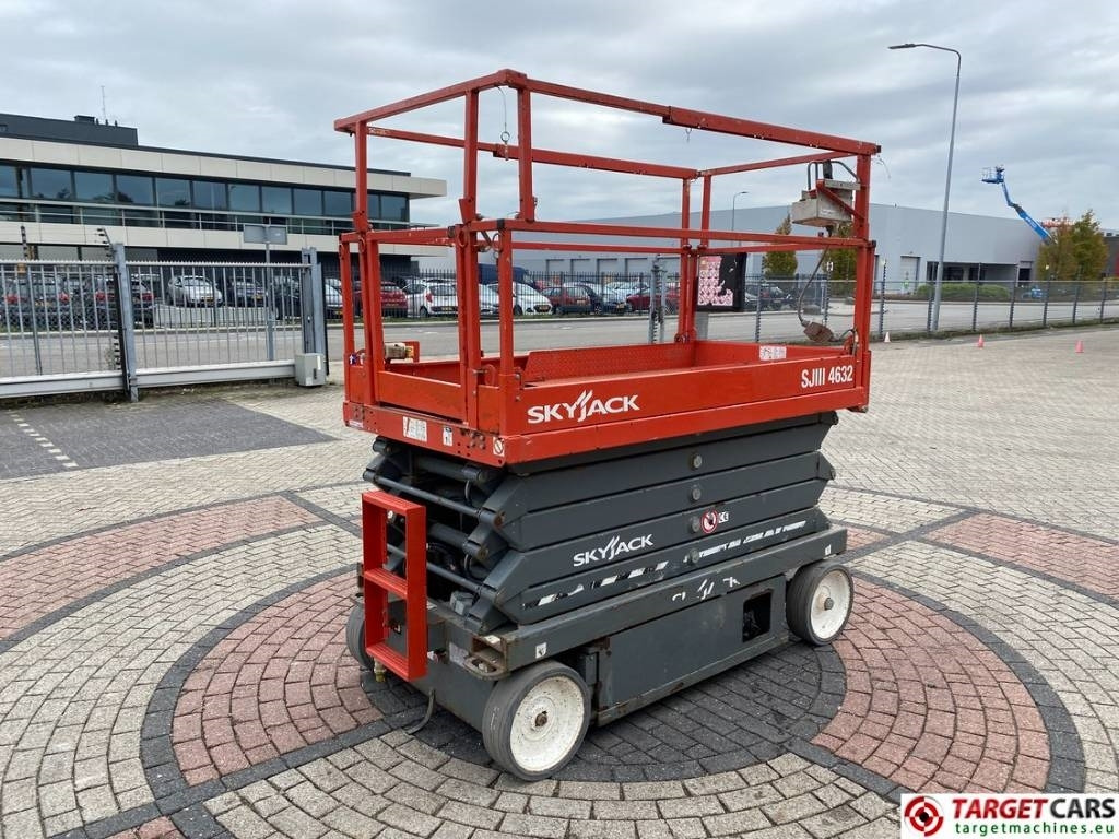 SkyJack SJIII-4632 Electric Scissor Work Lift 1170cm  - Plataforma de tijeras: foto 3 SkyJack SJIII-4632 Electric Scissor Work Lift 1170cm  - Plataforma de tijeras: foto 3