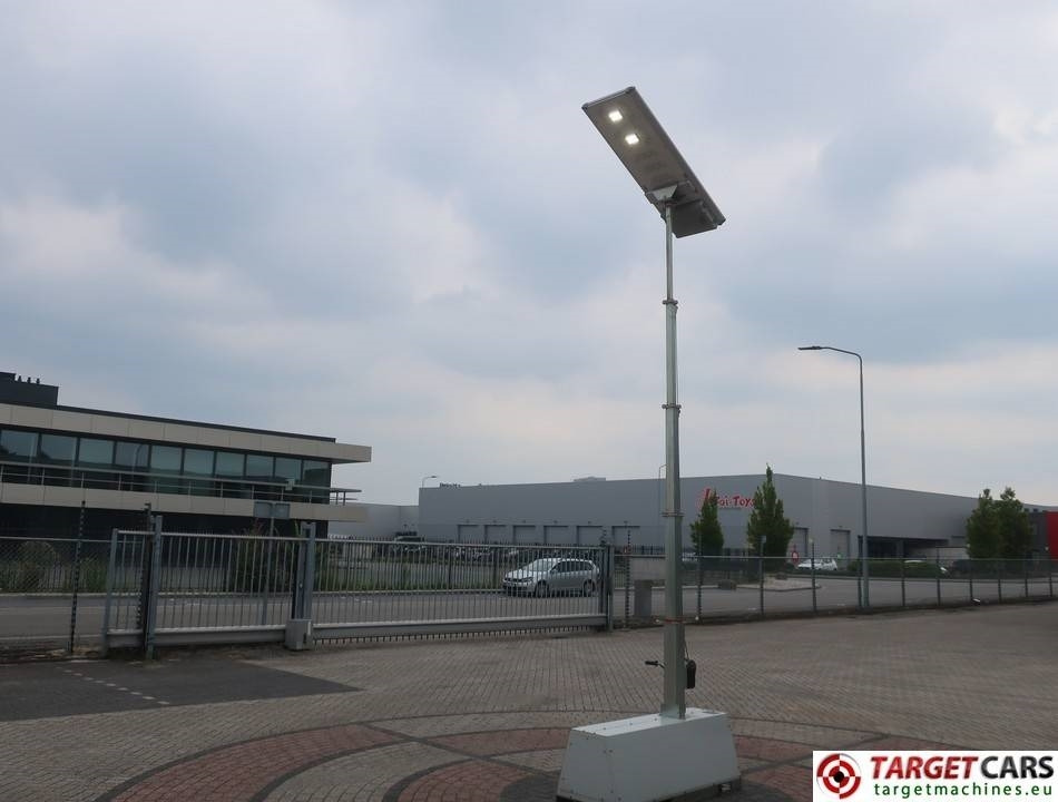 Torre de iluminación Trime X-Pole Solar Panel 50W Led Tower Light: foto 7