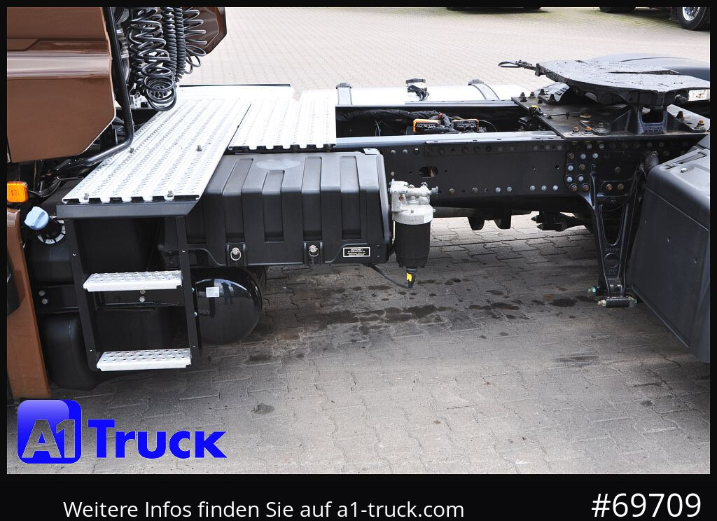 MAN TGX 18,470 BLS Intarder Standklima, Garantie - Cabeza tractora: foto 2 MAN TGX 18,470 BLS Intarder Standklima, Garantie - Cabeza tractora: foto 2