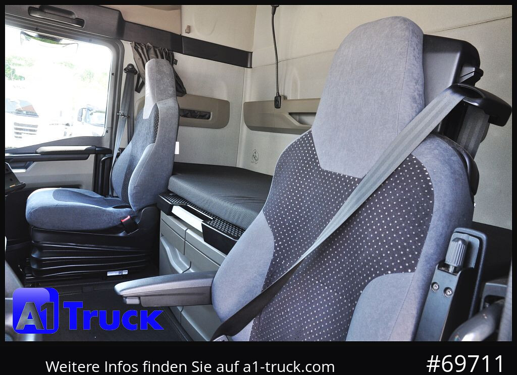 MAN TGX 18,480 BLS Intarder Standklima, Soundsystem - Cabeza tractora: foto 4 MAN TGX 18,480 BLS Intarder Standklima, Soundsystem - Cabeza tractora: foto 4