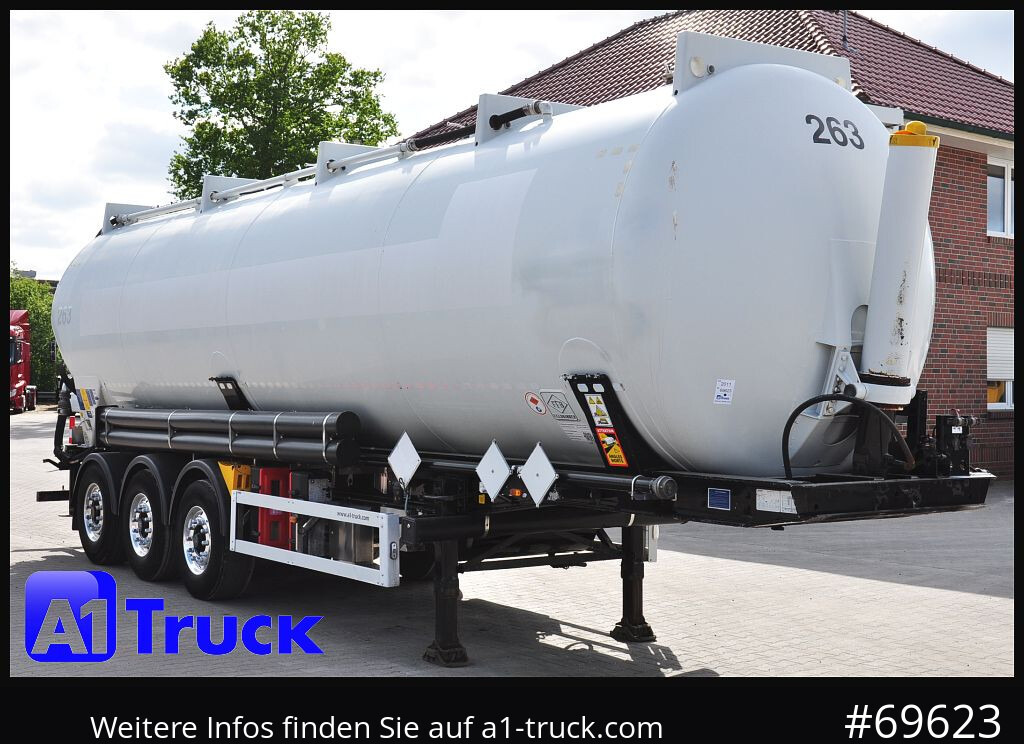 FELDBINDER KIP 52/7000/A/2, Kippsilo 52.3 ADR, 52m³, 52000 Liter - Semirremolque silo: foto 1 FELDBINDER KIP 52/7000/A/2, Kippsilo 52.3 ADR, 52m³, 52000 Liter - Semirremolque silo: foto 1