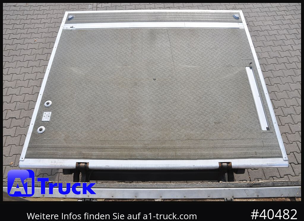 MERCEDES-BENZ 1824 LL Carrier 950 Mt, 3 Kammern, Automatik - Frigorífico camión: foto 3 MERCEDES-BENZ 1824 LL Carrier 950 Mt, 3 Kammern, Automatik - Frigorífico camión: foto 3