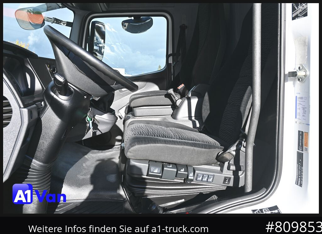 MERCEDES-BENZ Atego 816 Kipper Kran, Hiab, AHK, Klima - Volquete camión, Camión grúa: foto 4 MERCEDES-BENZ Atego 816 Kipper Kran, Hiab, AHK, Klima - Volquete camión, Camión grúa: foto 4