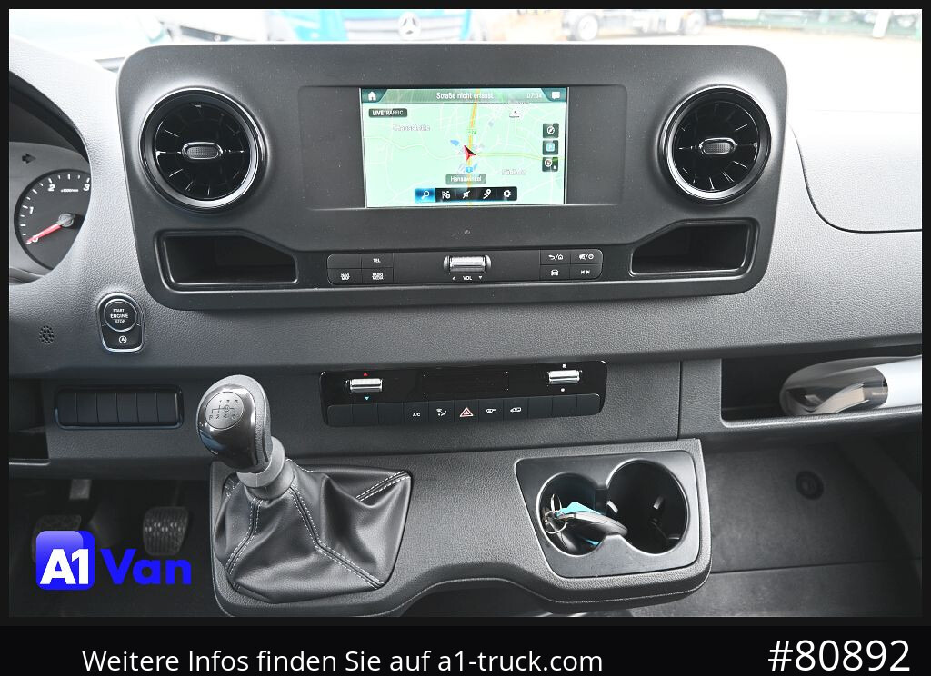 MERCEDES-BENZ Sprinter 317 CDI Fahrgestell, NEU, Klima, Tempomat, 3-Sitzer - Chasis camión: foto 3 MERCEDES-BENZ Sprinter 317 CDI Fahrgestell, NEU, Klima, Tempomat, 3-Sitzer - Chasis camión: foto 3