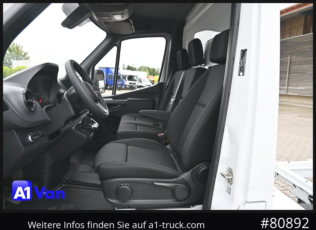 MERCEDES-BENZ Sprinter 317 CDI Fahrgestell, NEU, Klima, Tempomat, 3-Sitzer - Chasis camión: foto 2 MERCEDES-BENZ Sprinter 317 CDI Fahrgestell, NEU, Klima, Tempomat, 3-Sitzer - Chasis camión: foto 2
