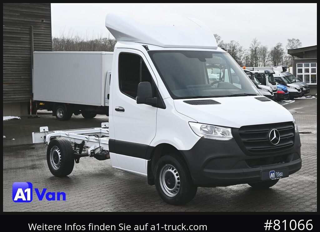 MERCEDES-BENZ Sprinter 317 Fahrgestell, Klima, Tempomat, ZV - Chasis camión: foto 1 MERCEDES-BENZ Sprinter 317 Fahrgestell, Klima, Tempomat, ZV - Chasis camión: foto 1
