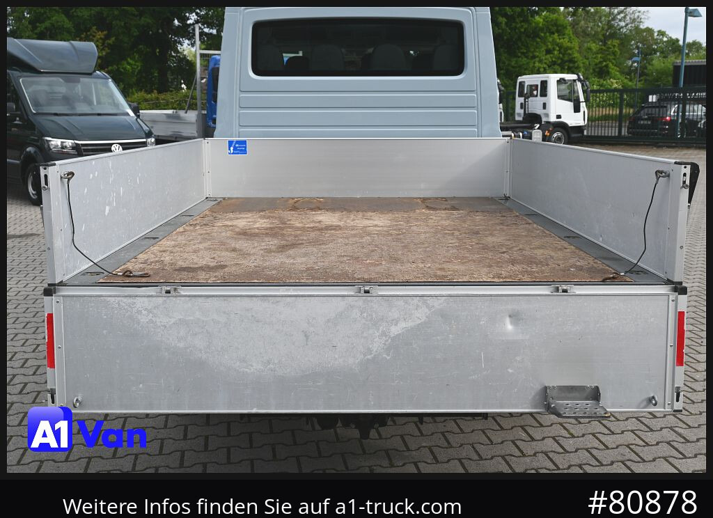 VOLKSWAGEN Crafter 35 Pritsche Doka, AHK, 7-Sitzer, Heckantrieb - Caja abierta furgoneta, Furgoneta combi: foto 2 VOLKSWAGEN Crafter 35 Pritsche Doka, AHK, 7-Sitzer, Heckantrieb - Caja abierta furgoneta, Furgoneta combi: foto 2