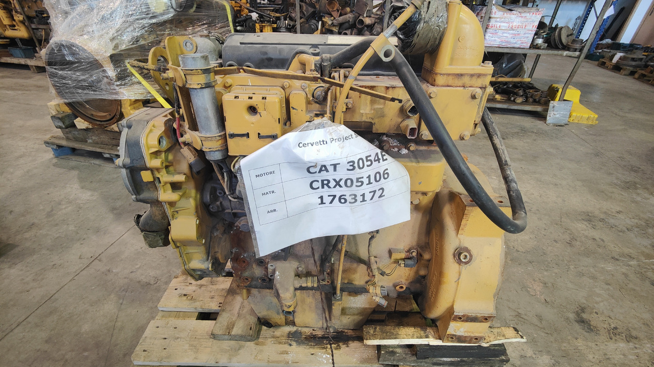 Caterpillar 3054E Motore 3054E - Motor y piezas para Maquinaria de construcción: foto 3 Caterpillar 3054E Motore 3054E - Motor y piezas para Maquinaria de construcción: foto 3