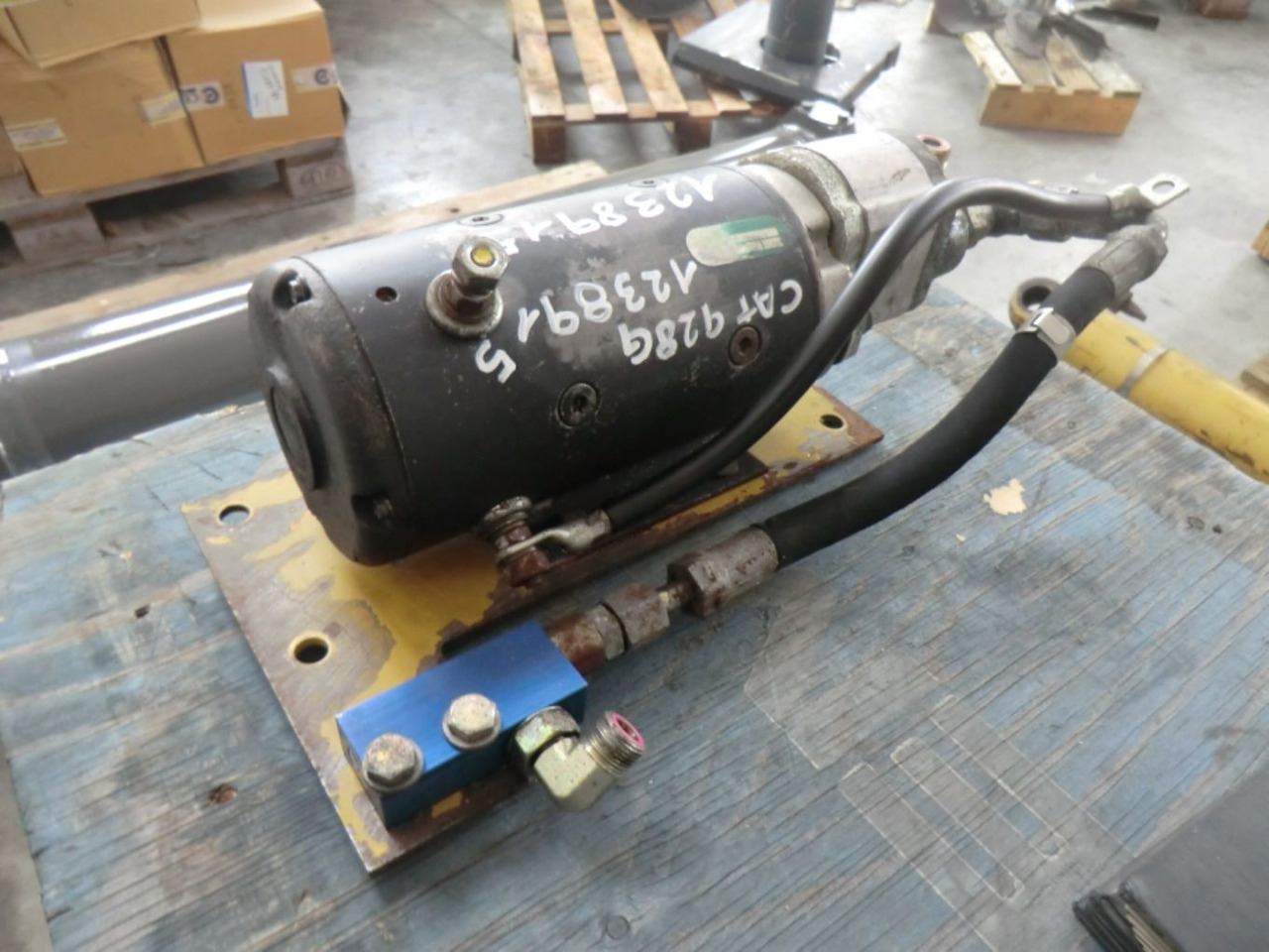 Caterpillar 928G POMPE STERZO AUSILIARIO - Bomba hidráulica para Maquinaria de construcción: foto 3 Caterpillar 928G POMPE STERZO AUSILIARIO - Bomba hidráulica para Maquinaria de construcción: foto 3