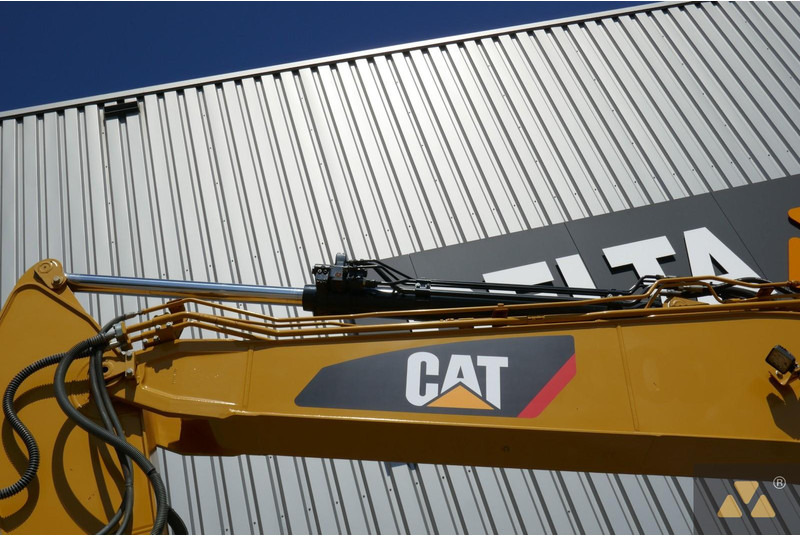 Excavadora de cadenas Caterpillar 320FL: foto 18