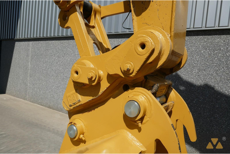 Excavadora de cadenas Caterpillar 320FL: foto 11