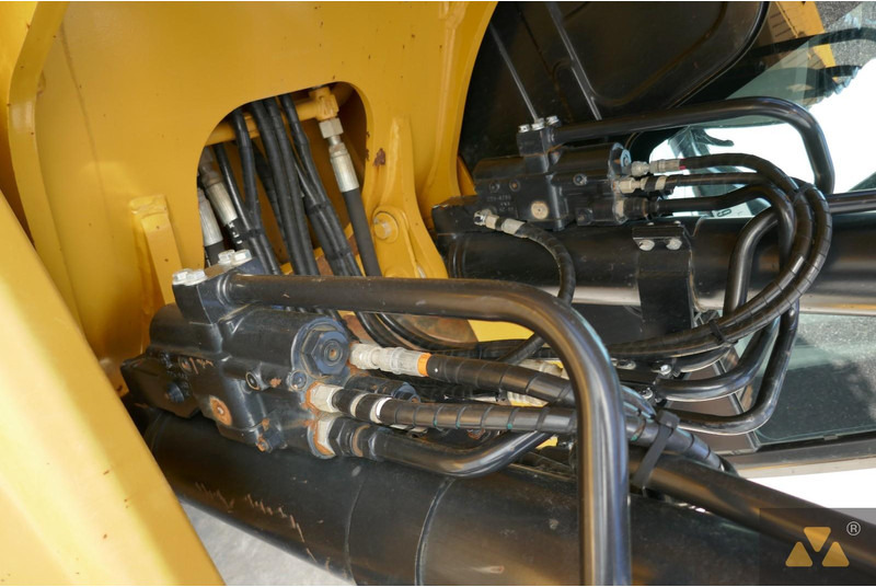 Excavadora de cadenas Caterpillar 320FL: foto 19