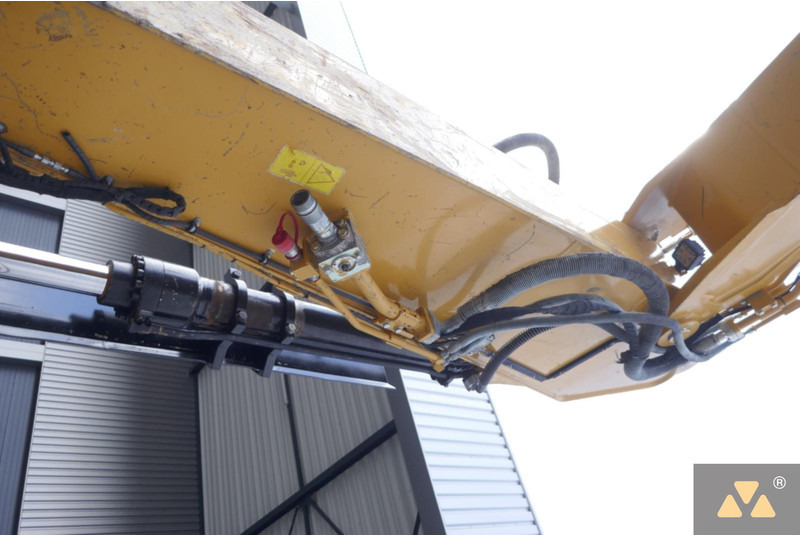 Excavadora de cadenas Caterpillar 325F LCR: foto 11