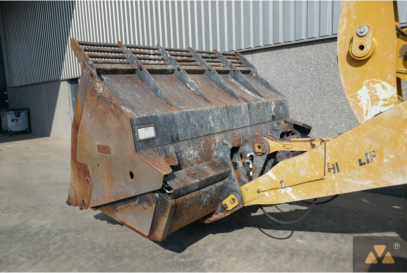 Cargadora de ruedas Caterpillar 938M: foto 18