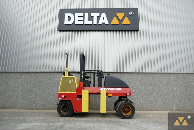 Dynapac CP142 - Rodillo de neumáticos: foto 2 Dynapac CP142 - Rodillo de neumáticos: foto 2