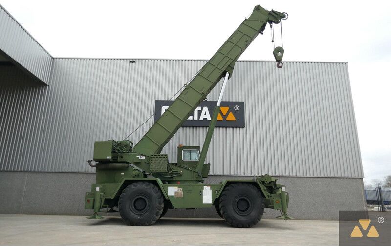 Grove RT875 Ex-army - Grúa para terrenos difíciles: foto 2 Grove RT875 Ex-army - Grúa para terrenos difíciles: foto 2