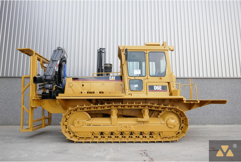Maquinaria de construcción Caterpillar D6E Welding Tractor: foto 1
