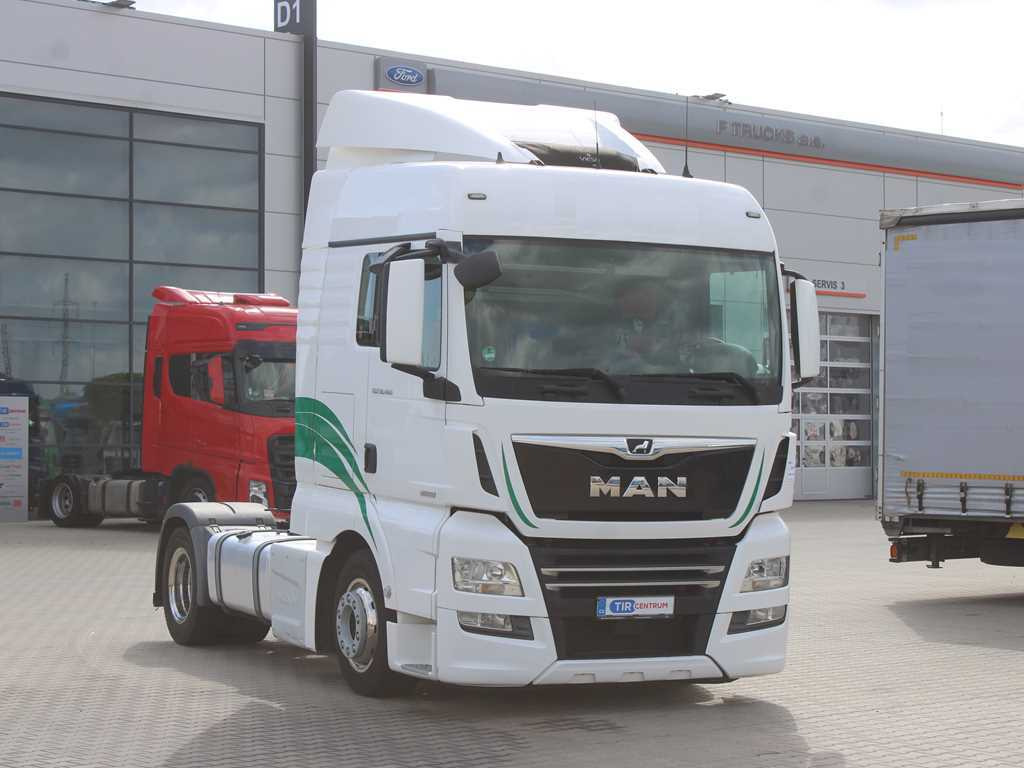MAN TGX 18.460, LOWDECK, EURO 6, NAVIGATION, INDEPENDENT AIR CONDITIONING - Cabeza tractora: foto 3 MAN TGX 18.460, LOWDECK, EURO 6, NAVIGATION, INDEPENDENT AIR CONDITIONING - Cabeza tractora: foto 3