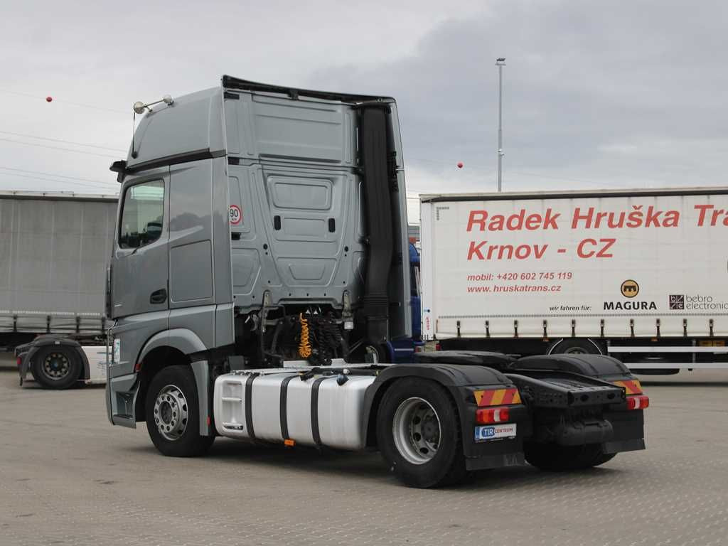 Mercedes-Benz Actros 1851, EURO 6, NAVIGATION - Cabeza tractora: foto 4 Mercedes-Benz Actros 1851, EURO 6, NAVIGATION - Cabeza tractora: foto 4