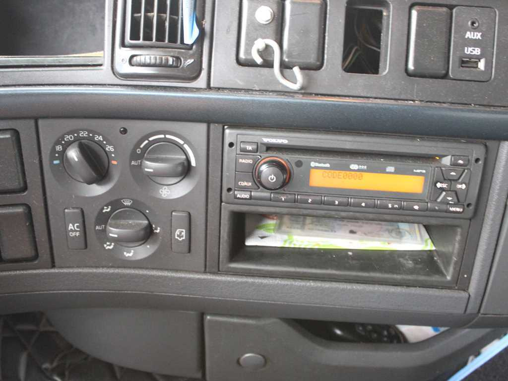 Cabeza tractora Volvo FH 420, EURO 5 EEV, LOWDECK, AIR SUSPENSION, VEB +: foto 12 Cabeza tractora Volvo FH 420, EURO 5 EEV, LOWDECK, AIR SUSPENSION, VEB +: foto 12