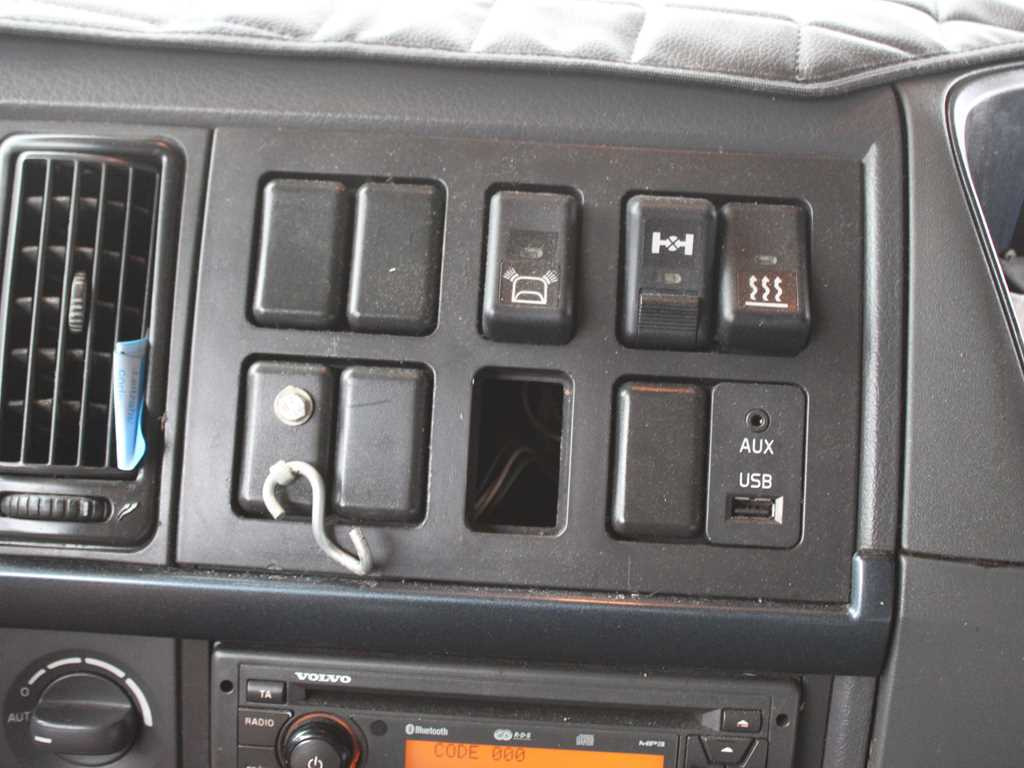 Cabeza tractora Volvo FH 420, EURO 5 EEV, LOWDECK, AIR SUSPENSION, VEB +: foto 11 Cabeza tractora Volvo FH 420, EURO 5 EEV, LOWDECK, AIR SUSPENSION, VEB +: foto 11