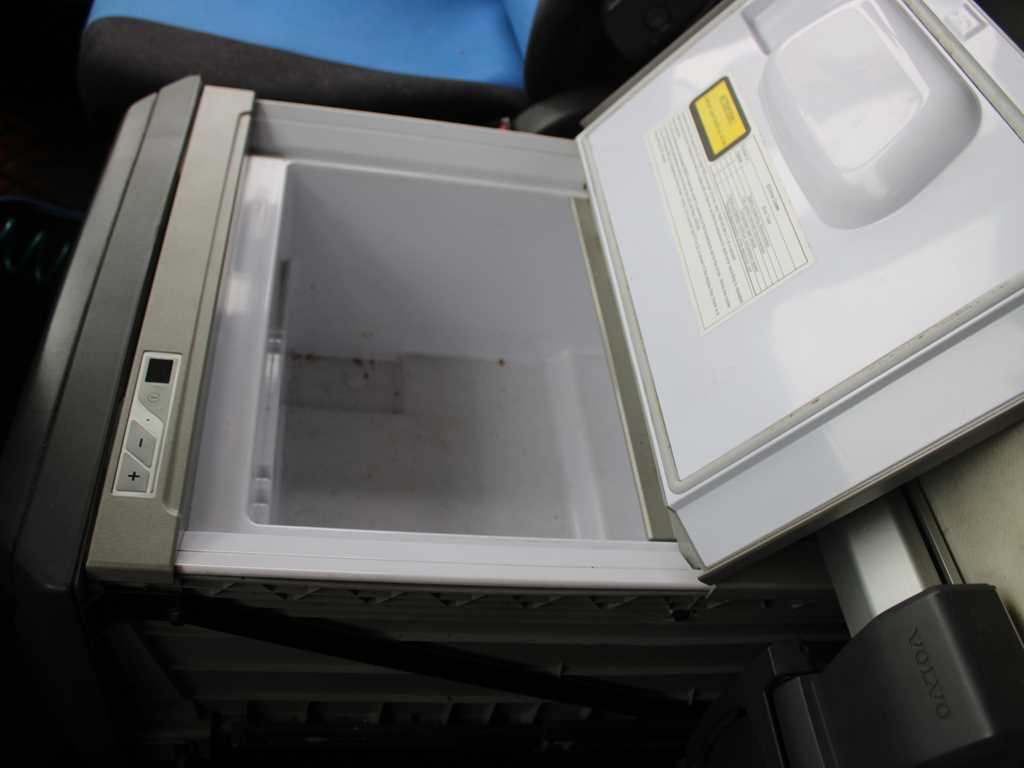 Cabeza tractora Volvo FH 420, EURO 5 EEV, LOWDECK, AIR SUSPENSION, VEB +: foto 14 Cabeza tractora Volvo FH 420, EURO 5 EEV, LOWDECK, AIR SUSPENSION, VEB +: foto 14