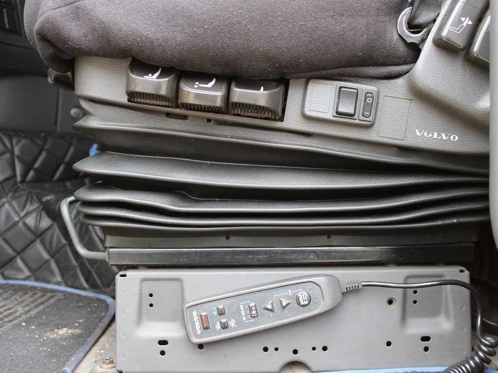 Cabeza tractora Volvo FH 420, EURO 5 EEV, LOWDECK, AIR SUSPENSION, VEB +: foto 6 Cabeza tractora Volvo FH 420, EURO 5 EEV, LOWDECK, AIR SUSPENSION, VEB +: foto 6