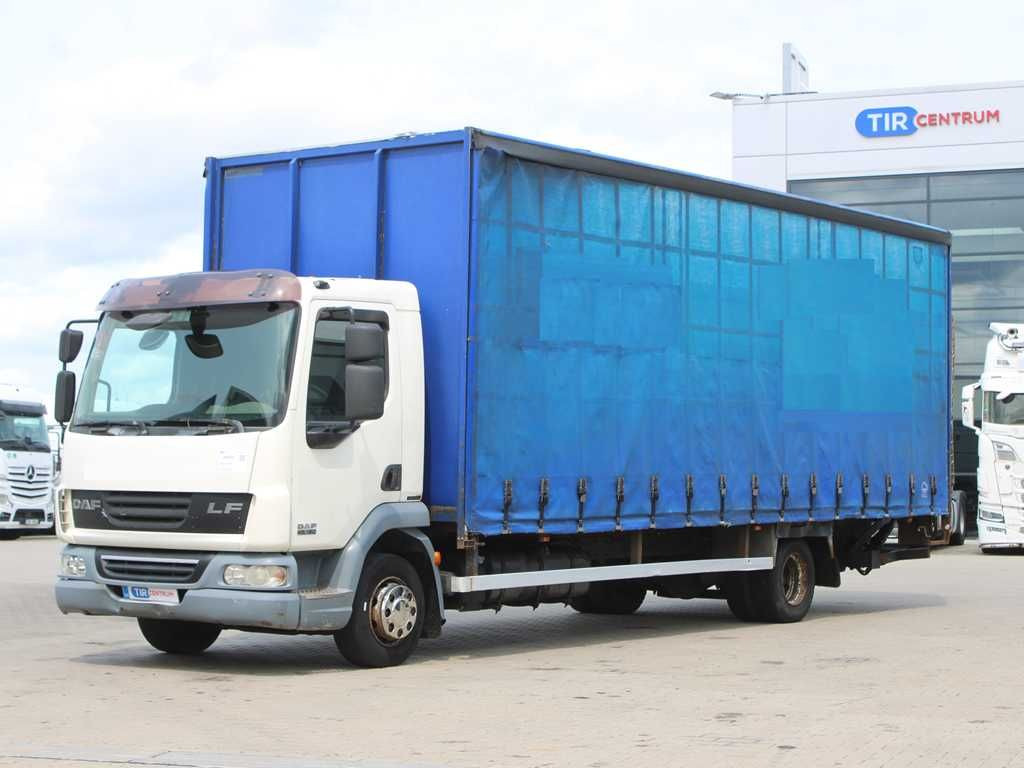 DAF FA LF 45, EURO 5, TAIL LIFT - Camión lona: foto 1 DAF FA LF 45, EURO 5, TAIL LIFT - Camión lona: foto 1