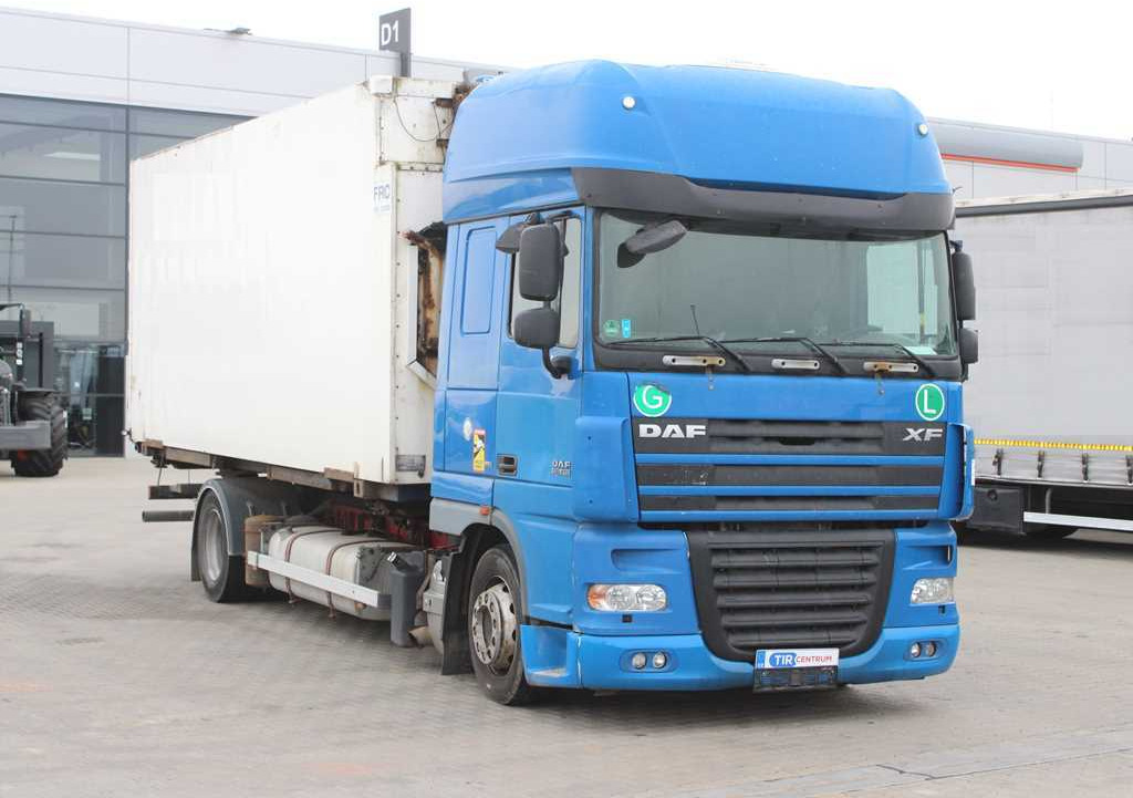 DAF XF 105.410, BDF, INDEPENDENT AIR CONDITIONING, CARRIER, AIR SUSPENSION - Frigorífico camión: foto 3 DAF XF 105.410, BDF, INDEPENDENT AIR CONDITIONING, CARRIER, AIR SUSPENSION - Frigorífico camión: foto 3