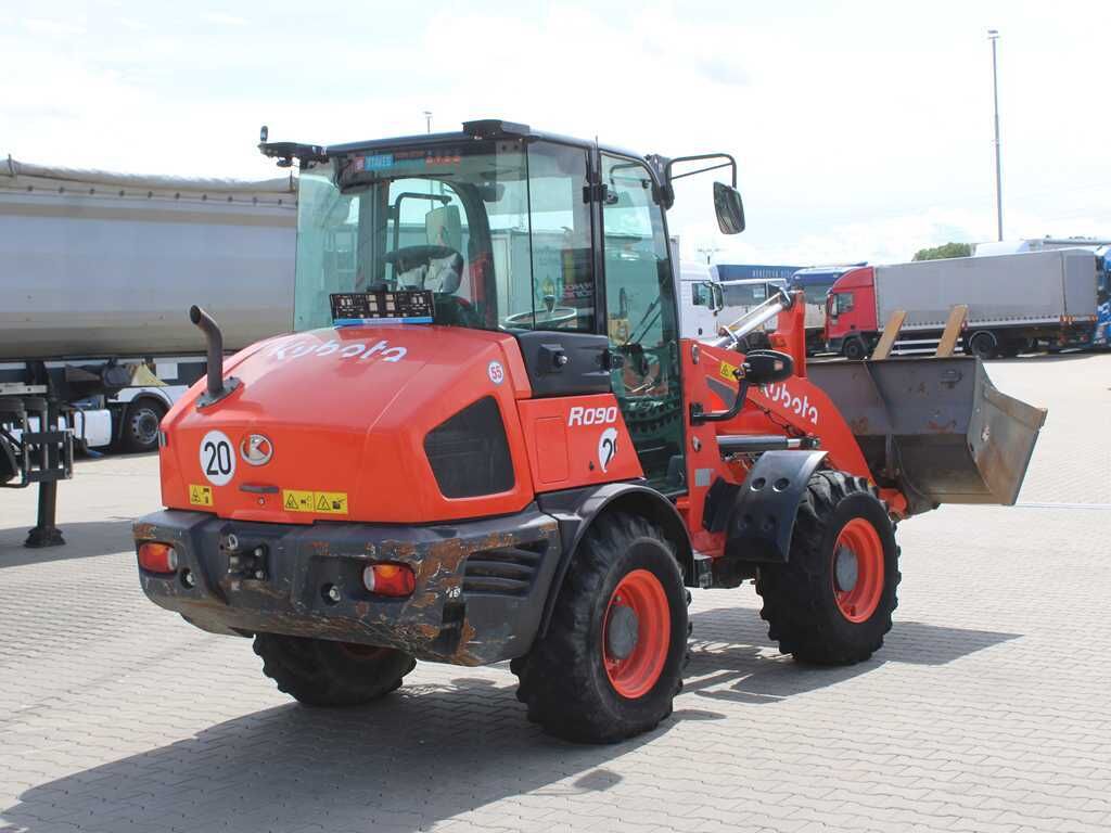 Kubota R090 - Cargadora de ruedas: foto 4 Kubota R090 - Cargadora de ruedas: foto 4