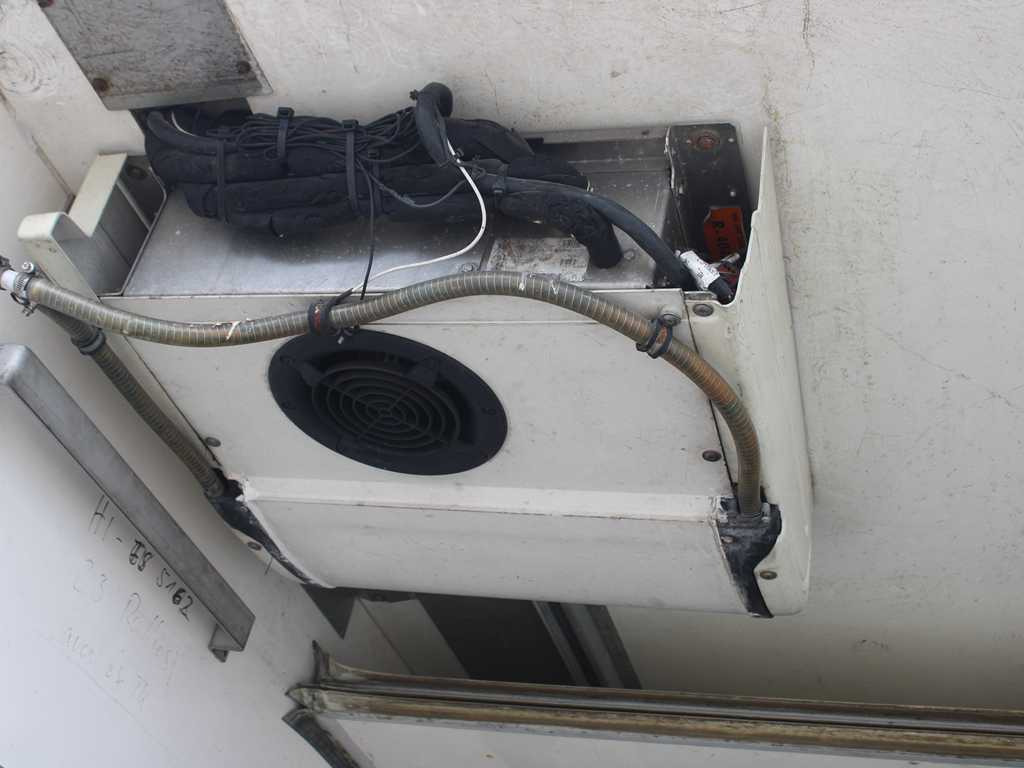 Frigorífico camión MAN TGL 12.210, EURO 4, HYDRAULIC FRONT, CARRIER SUPRA 850 Mt, 2X EVAPORATOR: foto 11