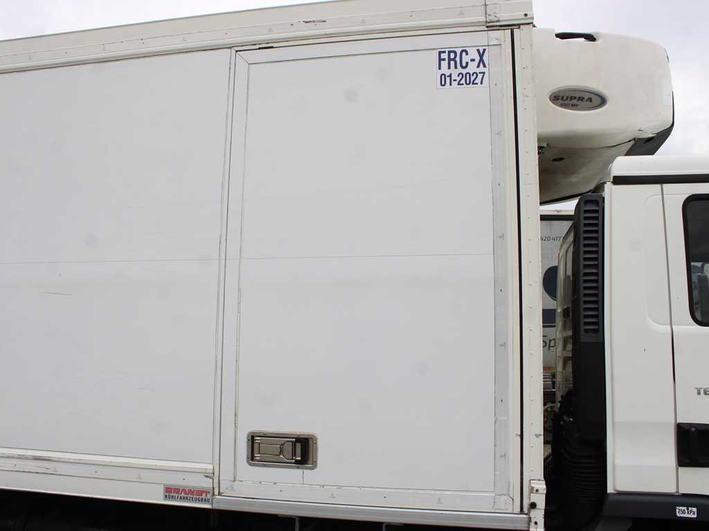 Frigorífico camión MAN TGL 12.210, EURO 4, HYDRAULIC FRONT, CARRIER SUPRA 850 Mt, 2X EVAPORATOR: foto 7
