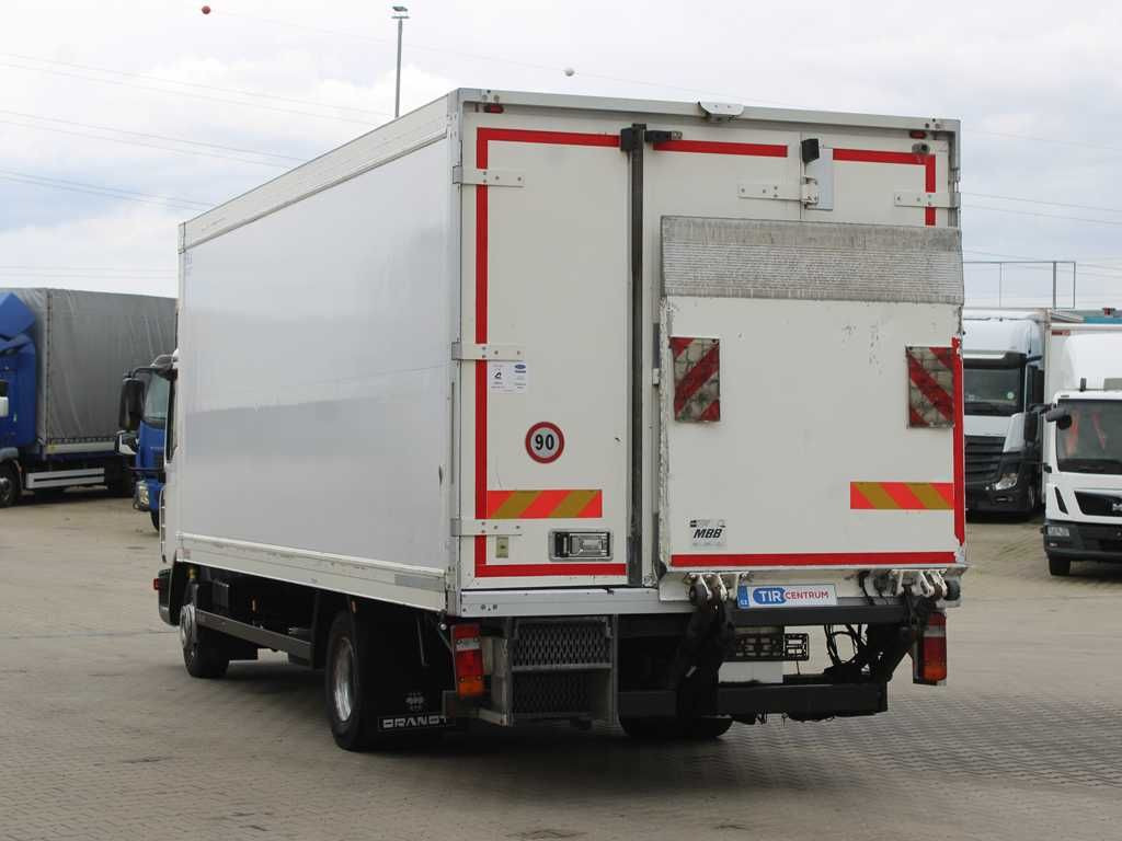 MAN TGL 12.210, TAIL LIFT, CARRIER SUPRA 850Mt - Frigorífico camión: foto 4 MAN TGL 12.210, TAIL LIFT, CARRIER SUPRA 850Mt - Frigorífico camión: foto 4
