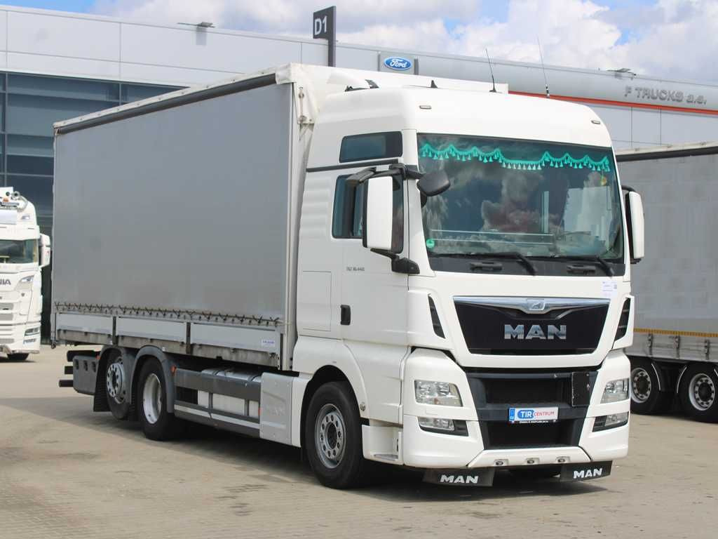 MAN TGS 26.440, 6X2, EURO 5, LIFTING AXLE + PV018H - Camión lona: foto 2 MAN TGS 26.440, 6X2, EURO 5, LIFTING AXLE + PV018H - Camión lona: foto 2